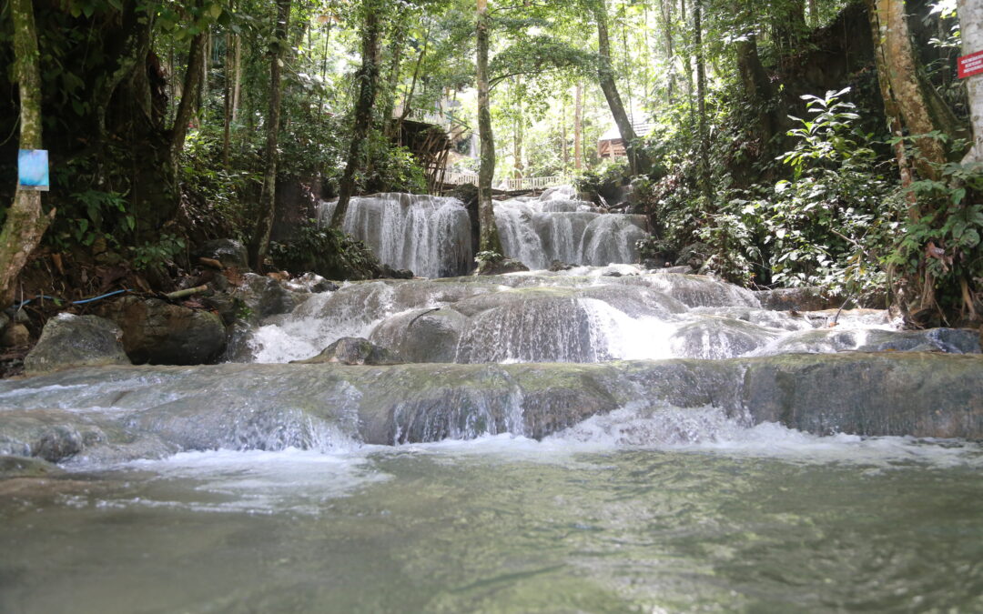 Wisata Air Terjun Mata Buntu