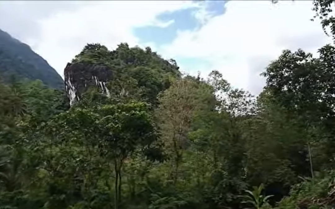 Situs Budaya To’ Liang Batu Rante Mario